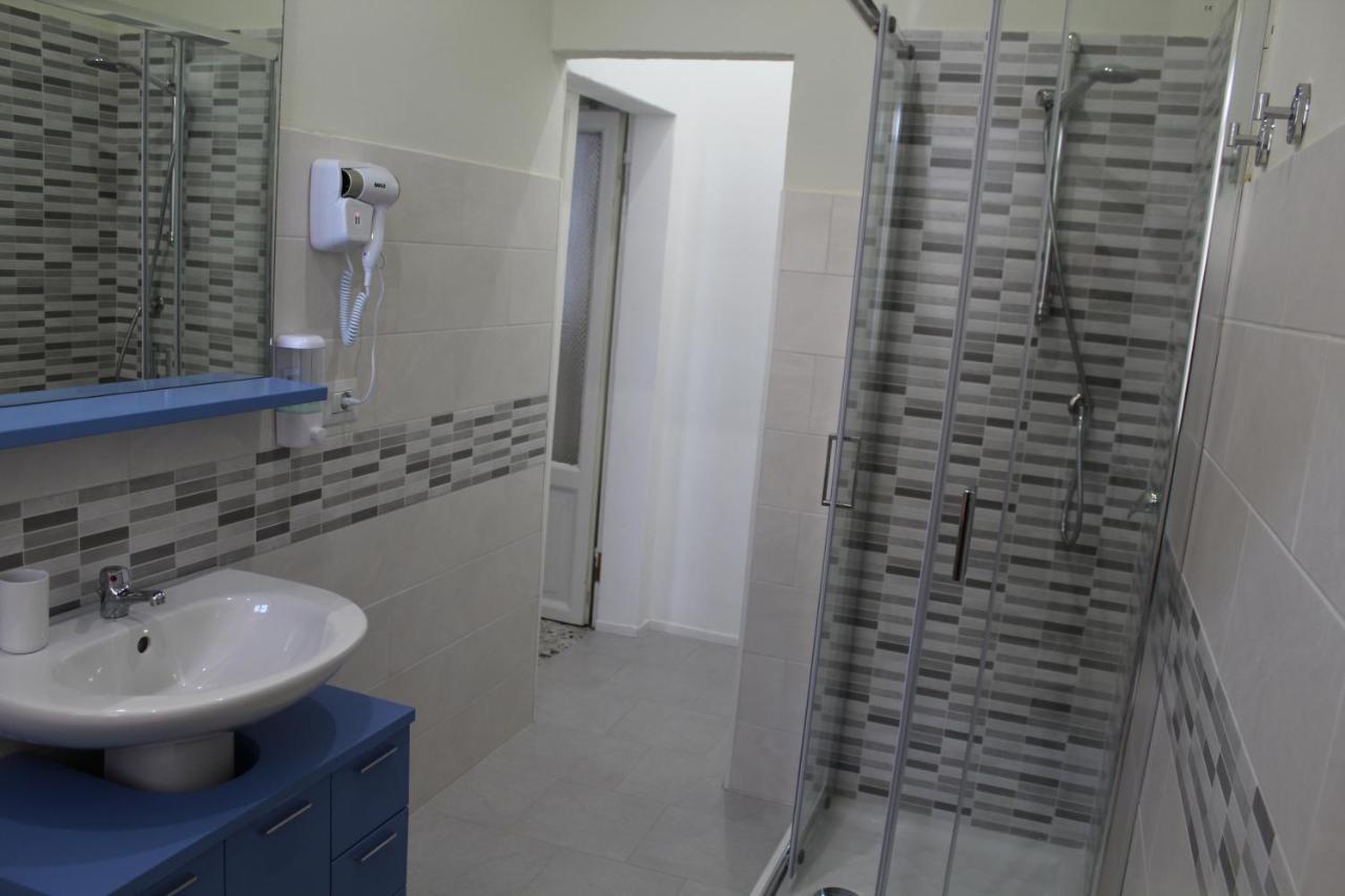 Garlate B&B Red House מראה חיצוני תמונה