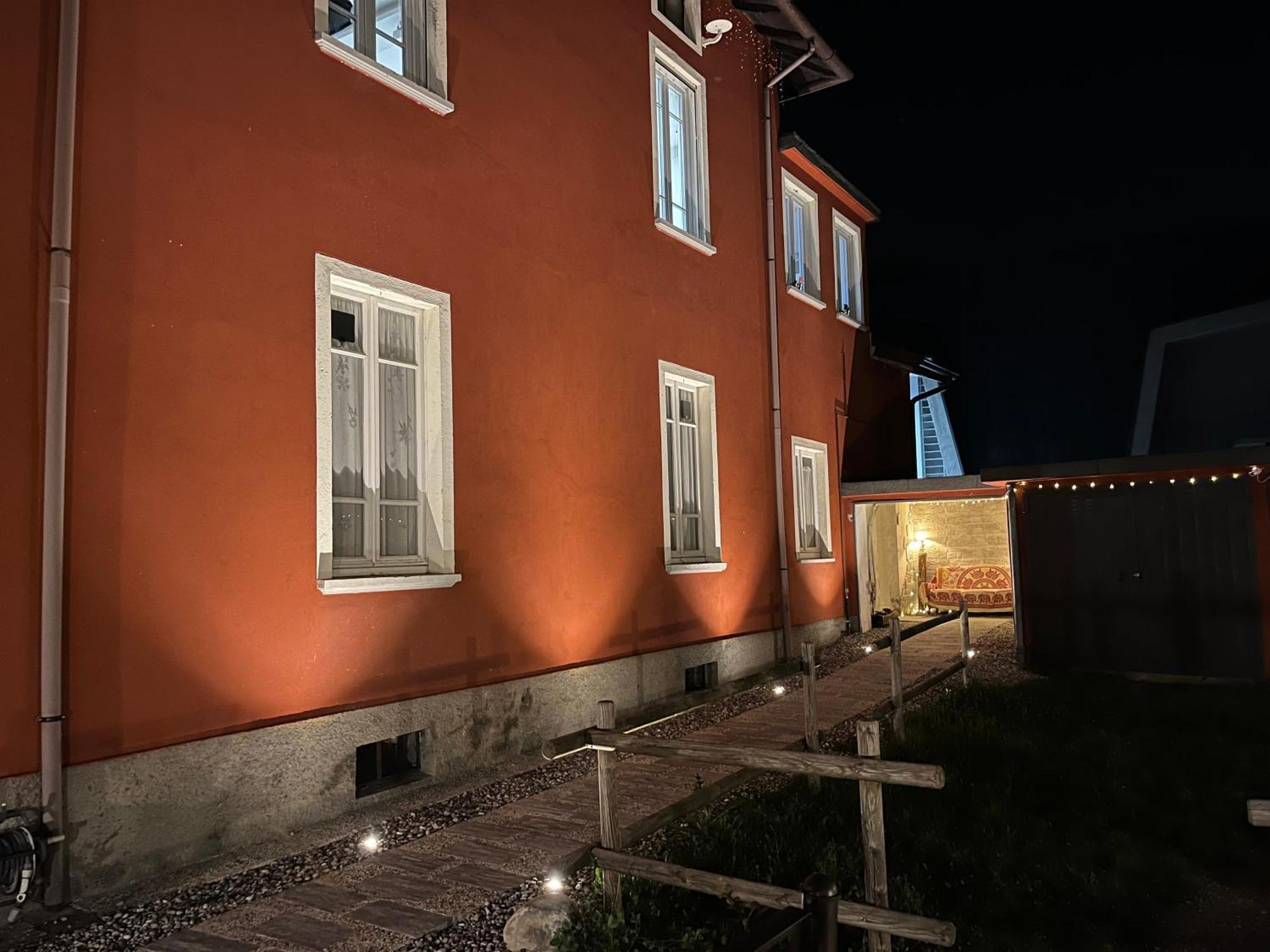 Garlate B&B Red House מראה חיצוני תמונה